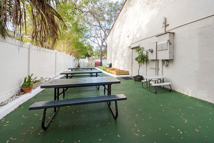 More Photos Of 8201 W Mcnab Rd, Tamarac General Retail For Sale