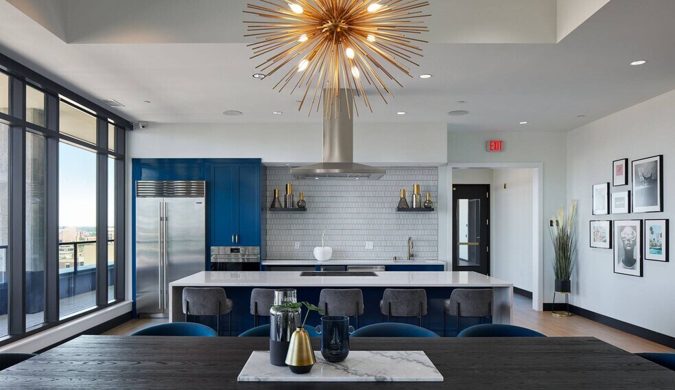 More Photos Of 615 S 8th St, Minneapolis Apartments For Lease