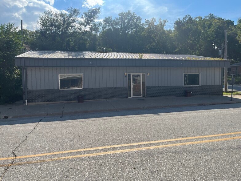 Primary Photo Of 126 Main St, Lehigh Restaurant For Lease