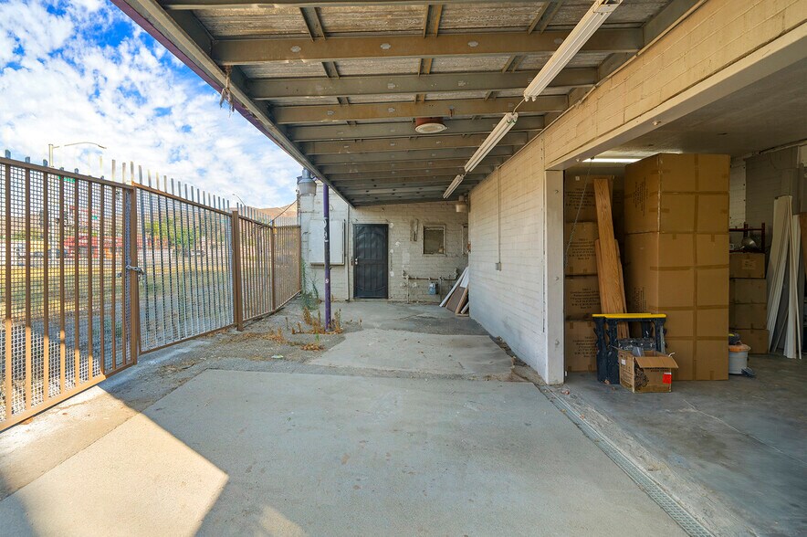 More Photos Of 13659 Magnolia Ave, Corona Freestanding For Sale