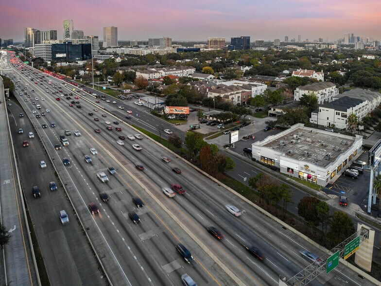 More Photos Of 2901 W Loop Fwy S, Houston Unknown For Lease