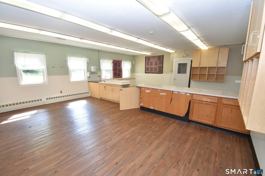 More Photos Of 206 House St, Glastonbury Land For Sale