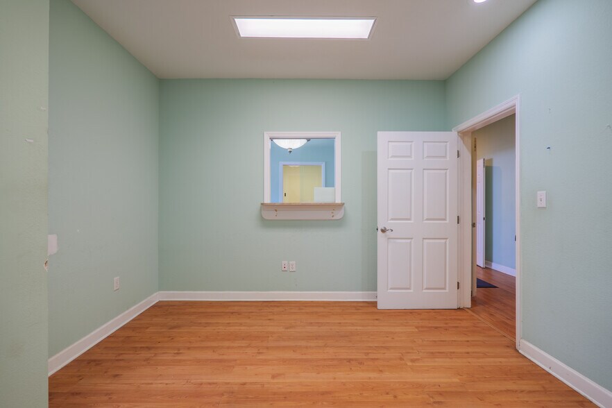 More Photos Of 450 W Highway 64, Lakeland Warehouse For Lease