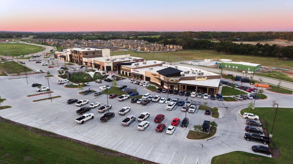 Primary Photo Of 210-337 Shops Blvd, Willow Park General Retail For Lease