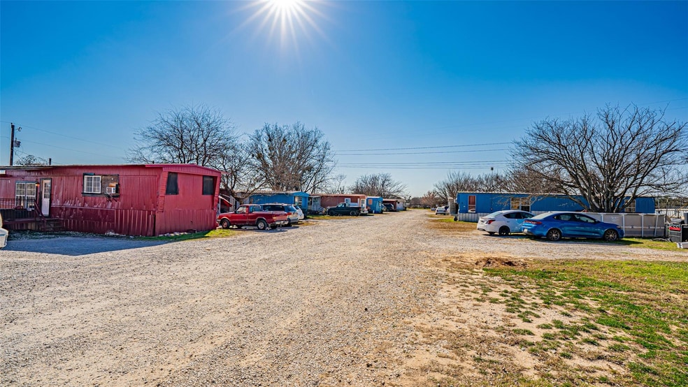 More Photos Of 109 Dill Rd, Weatherford Manufactured Housing Mobile Home Park For Sale