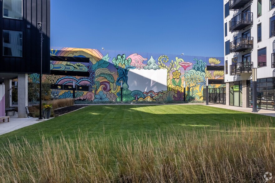 More Photos Of 440-500 W Broad St, Columbus Apartments For Lease