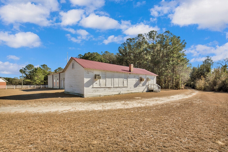 More Photos Of 3460 Big Piney Grove Rd, Clinton Specialty For Sale