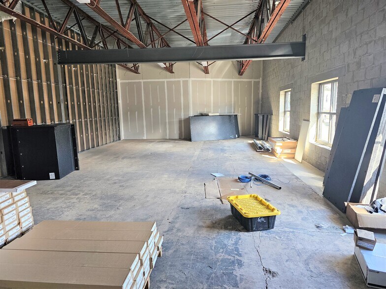 More Photos Of 218 W Broad St, Burlington Medical For Lease