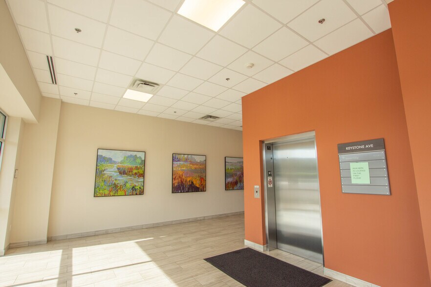 More Photos Of 100 Keystone Ave, Pittston Storefront Retail Office For Lease