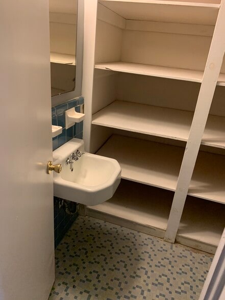 More Photos Of 1924 Warm Springs Rd, Columbus Medical For Sale