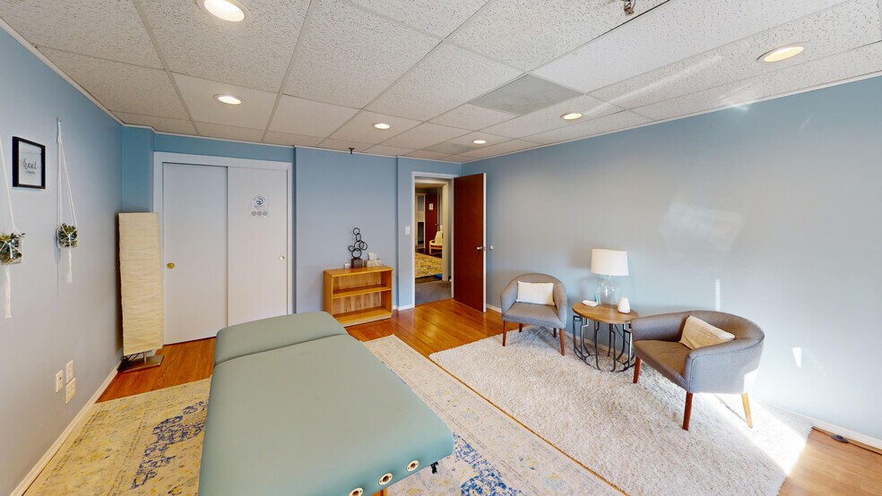 More Photos Of 1 Merrill Industrial Dr, Hampton Office For Sale