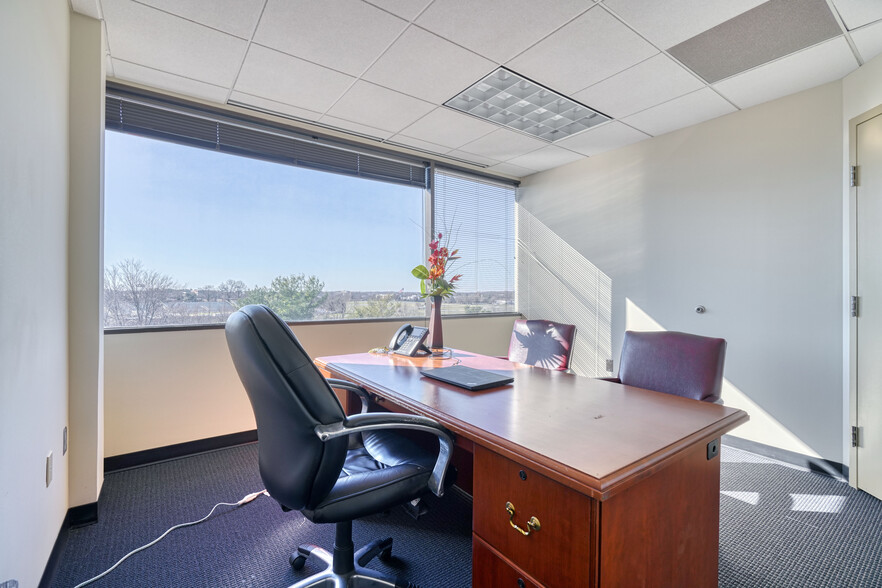 More Photos Of 438 N Frederick Ave, Gaithersburg Medical For Sale