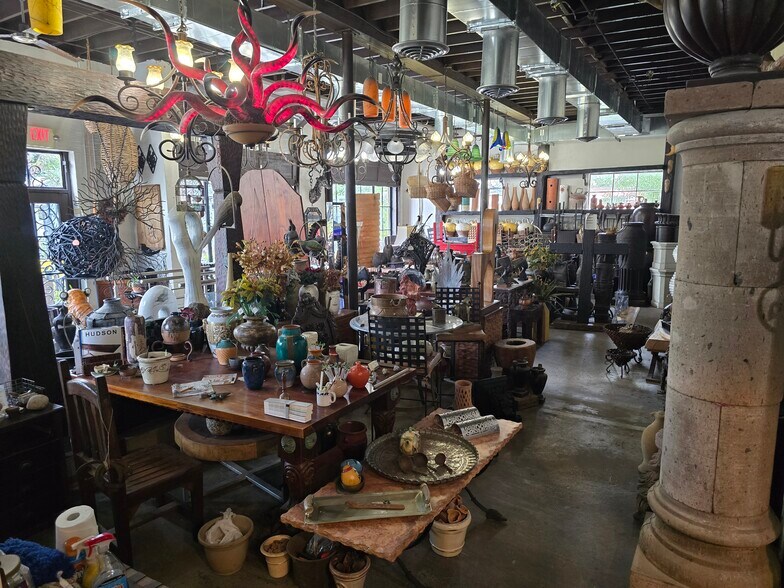 More Photos Of 102 N Federal Hwy, Dania Restaurant For Lease