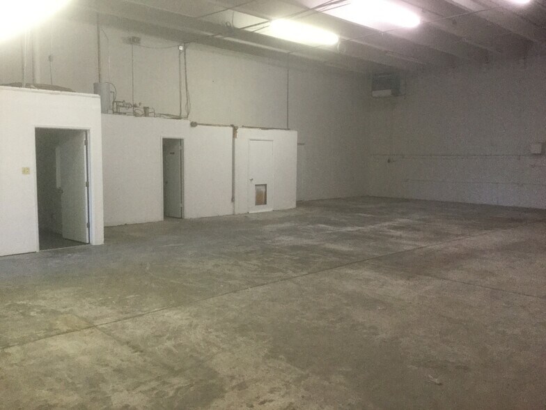 More Photos Of 2460-2470 S Tejon St, Englewood Warehouse For Sale