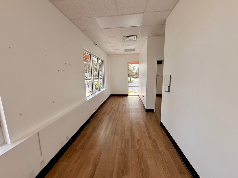 More Photos Of E Bay Dr, Clearwater Unknown For Lease