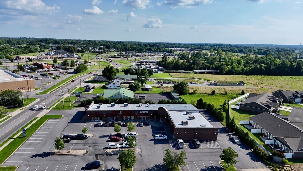 More Photos Of 3201-3211 Olivet Church Rd, Paducah Storefront For Lease