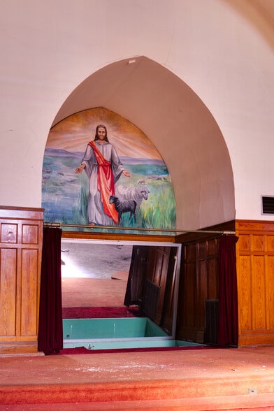 More Photos Of 2600 E Marshall St, Richmond Religious Facility For Sale