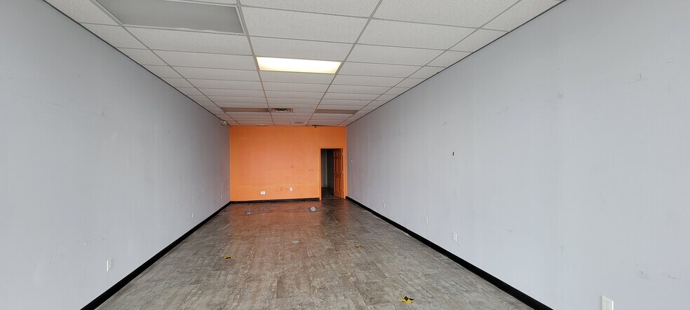 More Photos Of 4100-4130 Wilder Rd, Bay City Storefront For Lease
