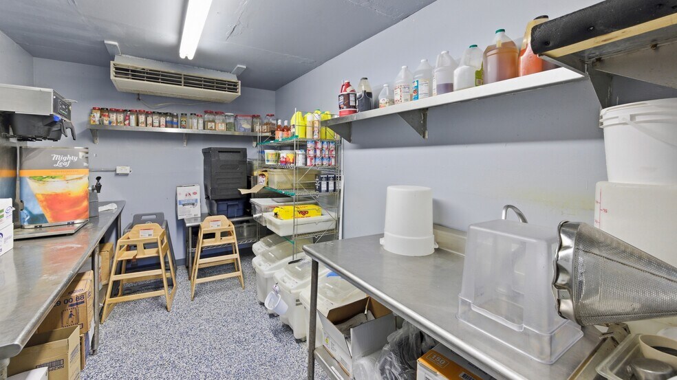 More Photos Of 17814 Gulf Blvd, Redington Shores Storefront Retail Residential For Sale