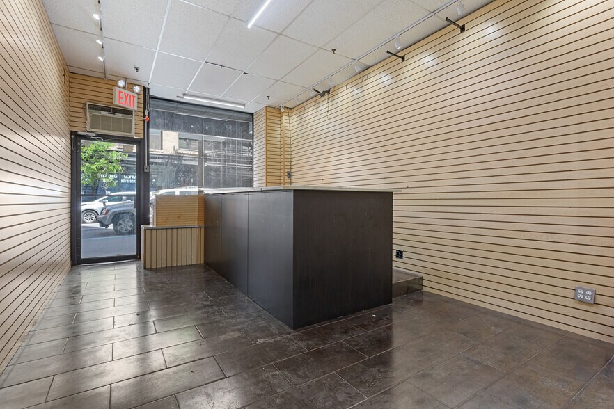 Primary Photo Of 146 W 29th St, New York Loft Creative Space For Lease