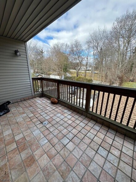 More Photos Of 630 Valley Rd, Gillette General Retail For Sale