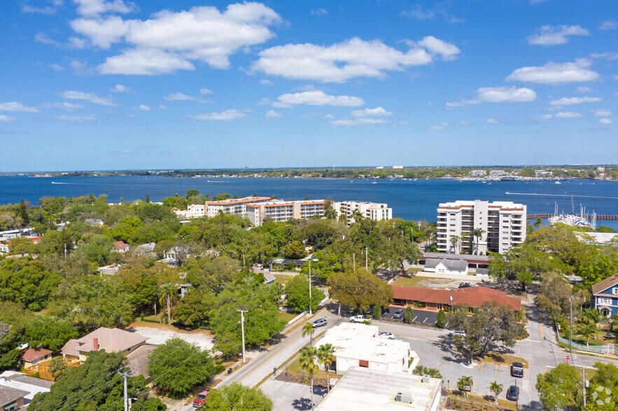 More Photos Of 304 15th St W, Bradenton Hospitality For Sale