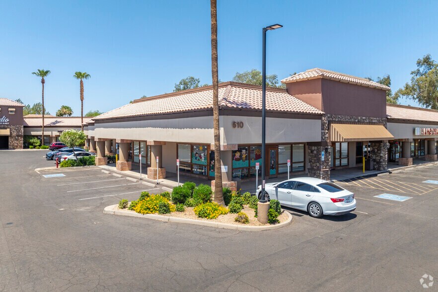 Primary Photo Of 610 N Alma School Rd, Chandler General Retail For Lease