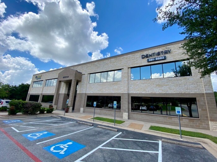 More Photos Of 6001 William Cannon Blvd W, Austin Unknown For Lease