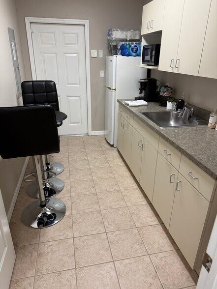 More Photos Of 14428 Bruce B Downs Blvd, Tampa Medical For Sale