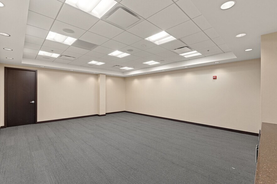 More Photos Of 45 Eglin Pky, Fort Walton Beach Medical For Lease