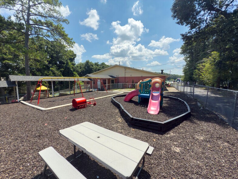More Photos Of 4518 Covington Hwy, Decatur Daycare Center For Sale
