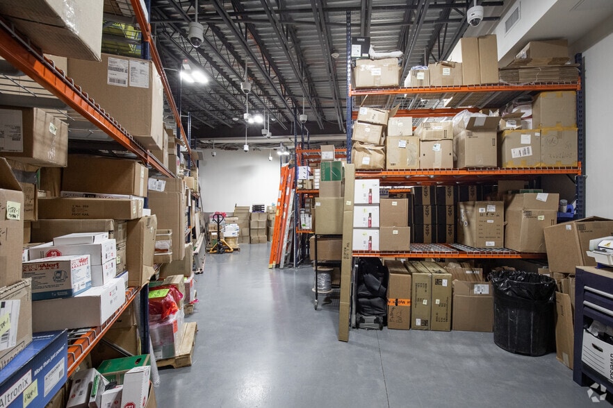 More Photos Of 511 Ocean Ave, Massapequa Office For Lease