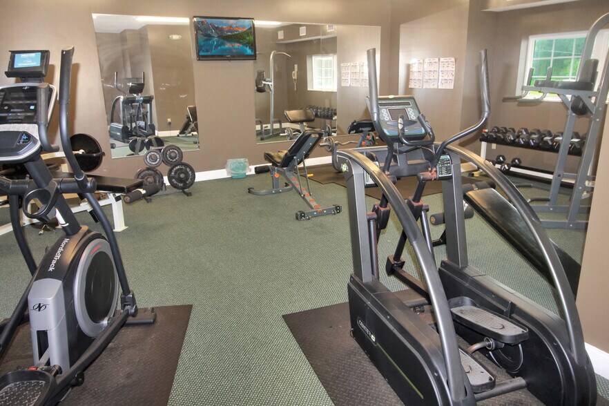 More Photos Of 115 W Lake Rd, Mayville Hotel For Sale