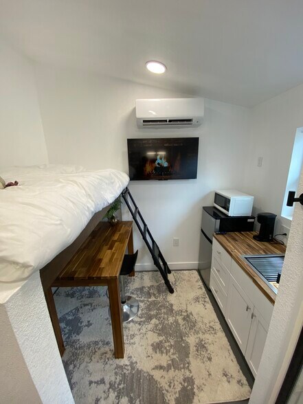 More Photos Of 99 Bartlett St, Reno Apartments For Sale