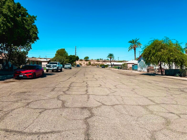 More Photos Of 308-316 S Spring St, Blythe Apartments For Sale