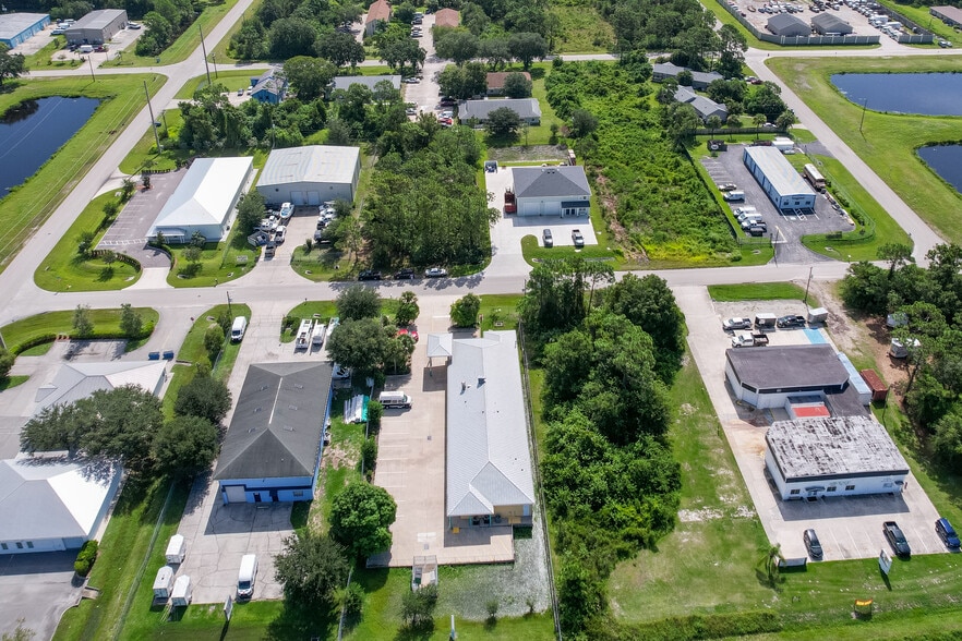 More Photos Of 422 Martin Rd SE, Palm Bay Daycare Center For Sale