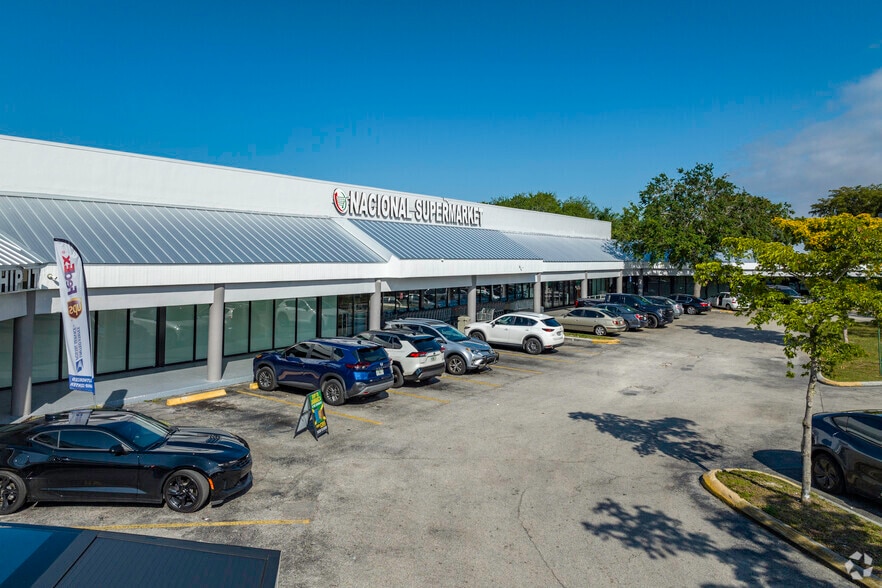 Primary Photo Of 4505-4599 N Pine Island Rd, Sunrise Unknown For Lease