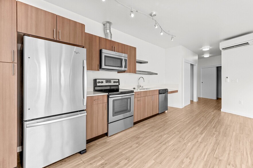 More Photos Of 1280 Harrison St, Seattle Apartments For Lease