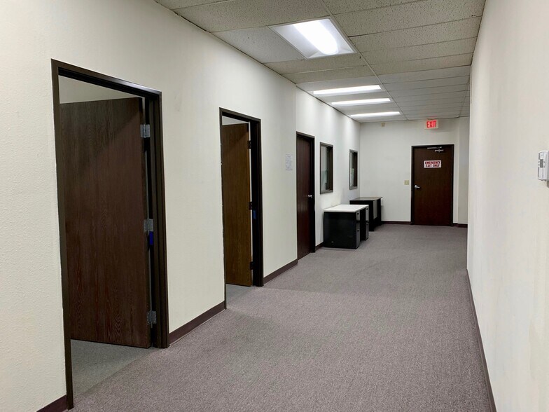 More Photos Of 21100 Superior St, Chatsworth Industrial For Lease