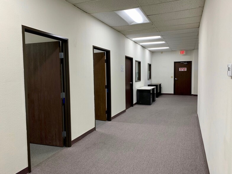 More Photos Of 21100 Superior St, Chatsworth Industrial For Lease