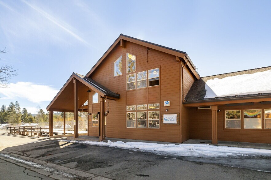 More Photos Of 12315 Deerfield Dr, Truckee Office Residential For Sale