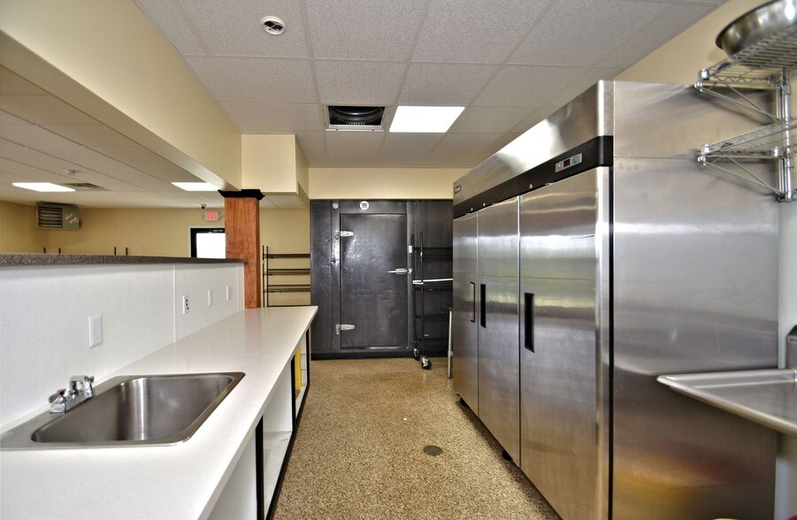 More Photos Of 397 Swamp Pike, Schwenksville Restaurant For Sale