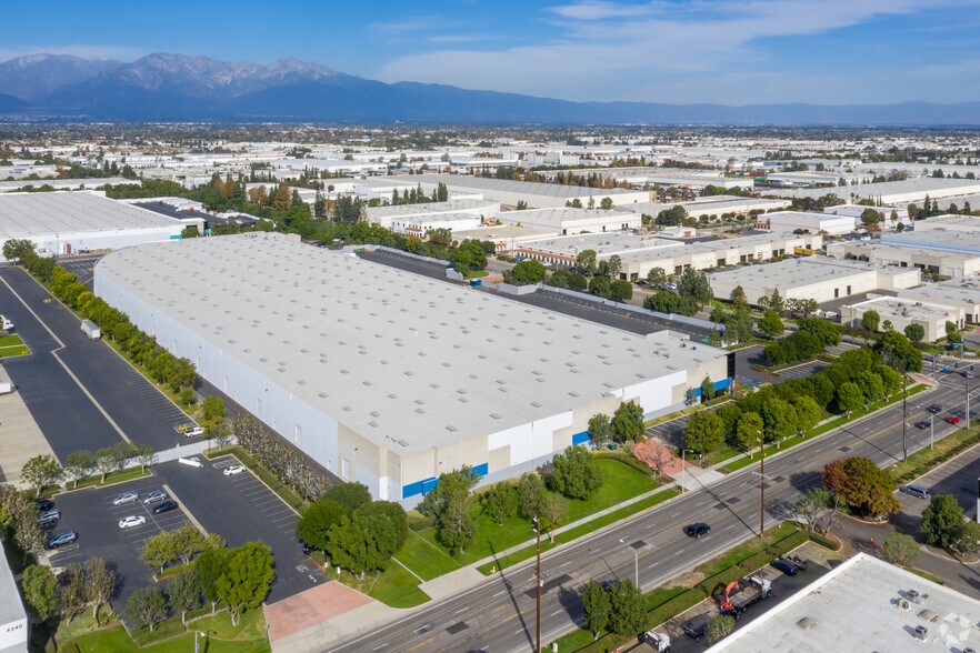 More Photos Of 14310-14480 Ramona Ave, Chino Distribution For Lease