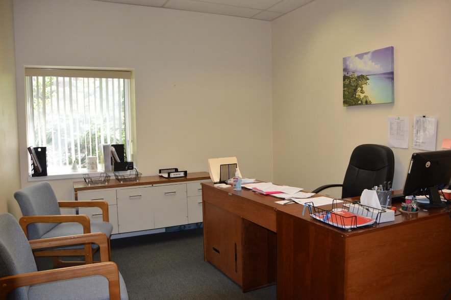 More Photos Of 91 Progress Ave, Pottsville Office For Sale
