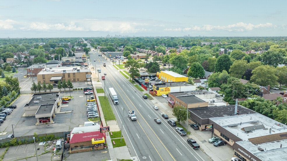 More Photos Of 19989 Van Dyke Ave, Detroit Auto Repair For Sale