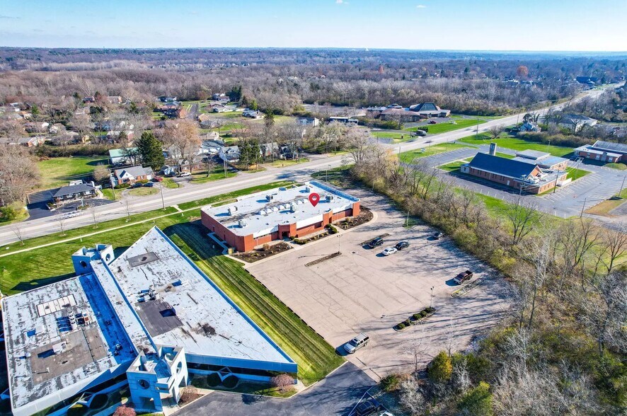 More Photos Of 7111 N Main St, Dayton Office For Sale