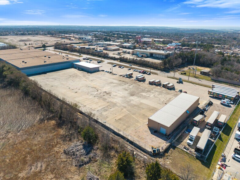 More Photos Of 4202 Dan Morton Dr, Dallas Refrigeration Cold Storage For Lease