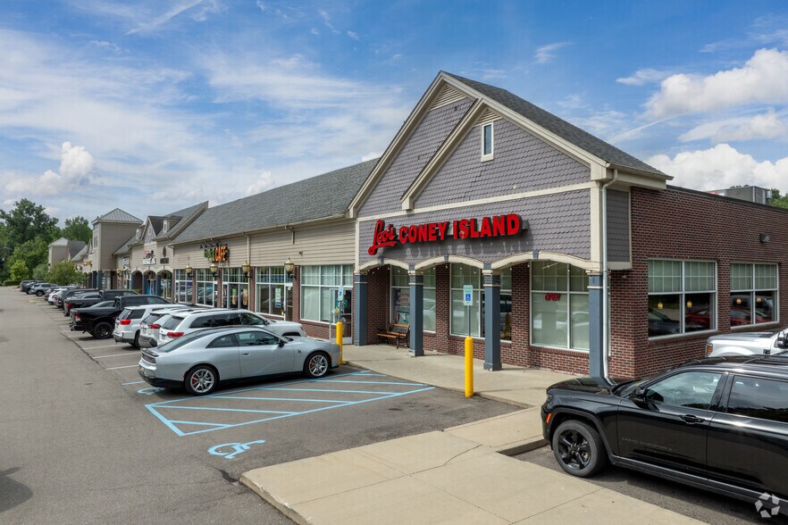 More Photos Of 4785-4895 Carroll Lake Rd, Commerce Township Freestanding For Lease