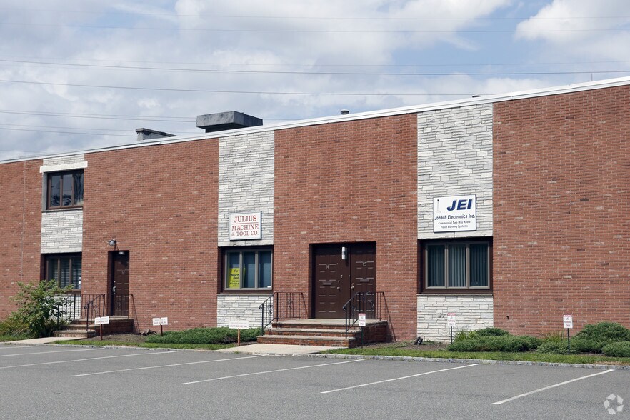More Photos Of 1-32 Merry Ln, East Hanover Warehouse For Lease