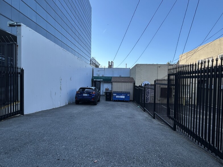 More Photos Of 8213 Beverly Blvd, Los Angeles Medical For Sale